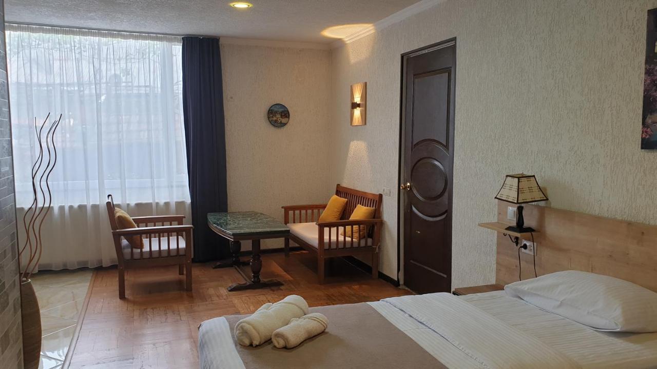 Lea Guest House Τυφλίδα Εξωτερικό φωτογραφία