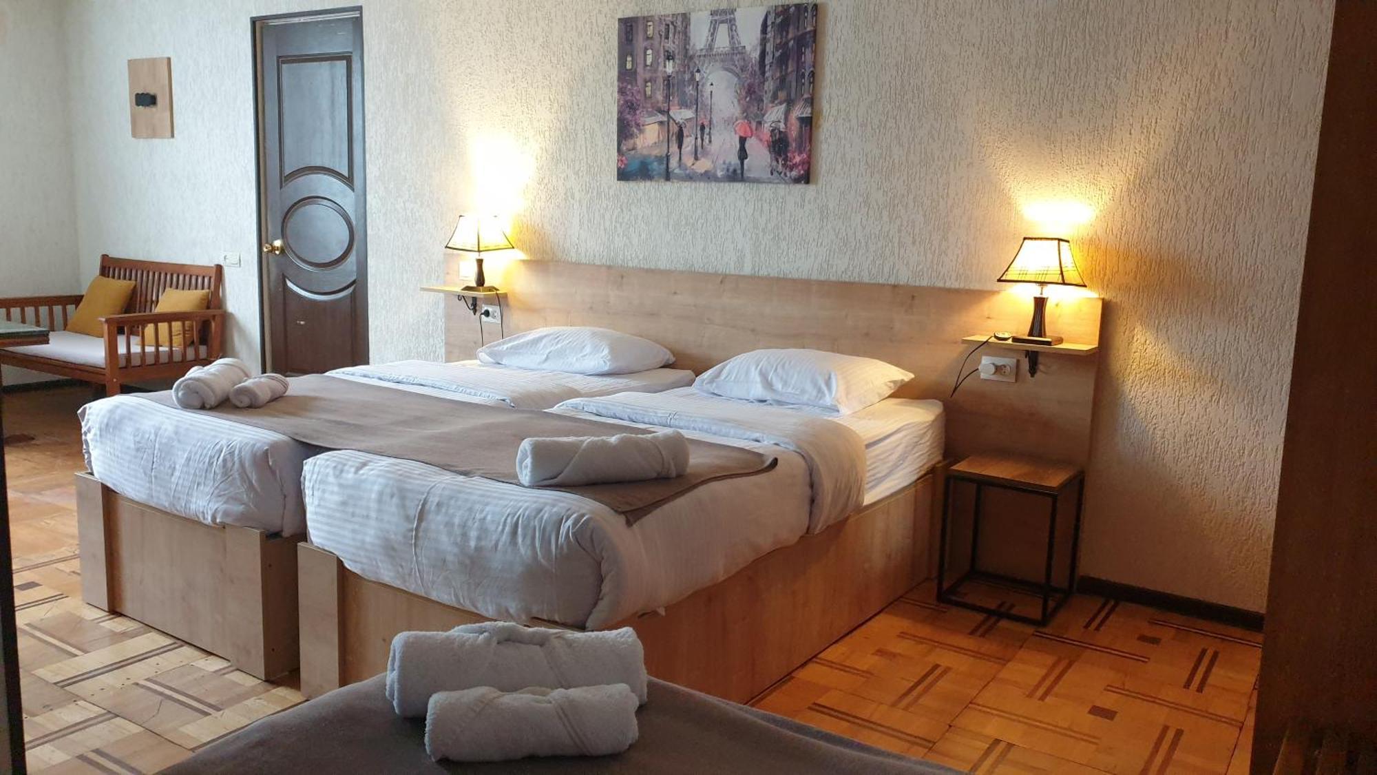 Lea Guest House Τυφλίδα Δωμάτιο φωτογραφία